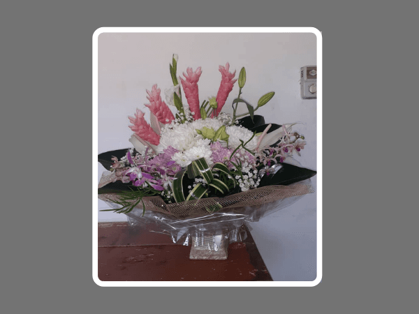 GARDEN OF THE STREAM BOUQUET