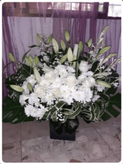 AHOMKA GREEN MEDLEY BOUQUET